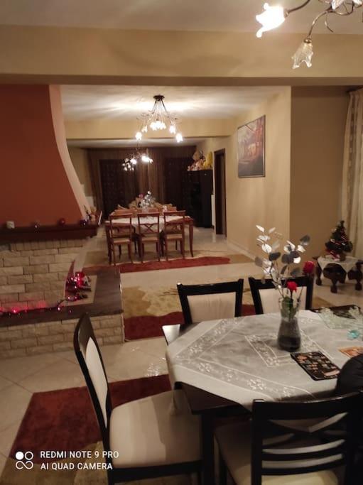 Όμορφο Διαμερισμα Με Δυο Κρεβατοκάμαρες Apartamento Delphi Exterior foto