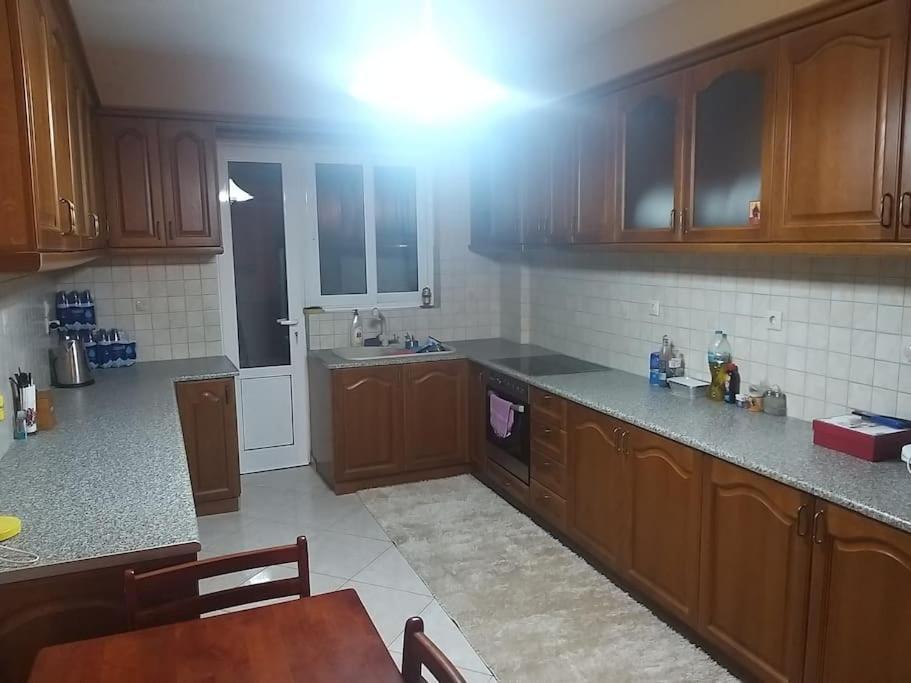 Όμορφο Διαμερισμα Με Δυο Κρεβατοκάμαρες Apartamento Delphi Exterior foto