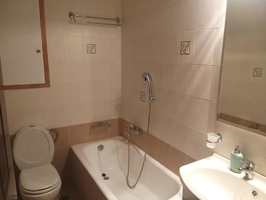 Όμορφο Διαμερισμα Με Δυο Κρεβατοκάμαρες Apartamento Delphi Exterior foto