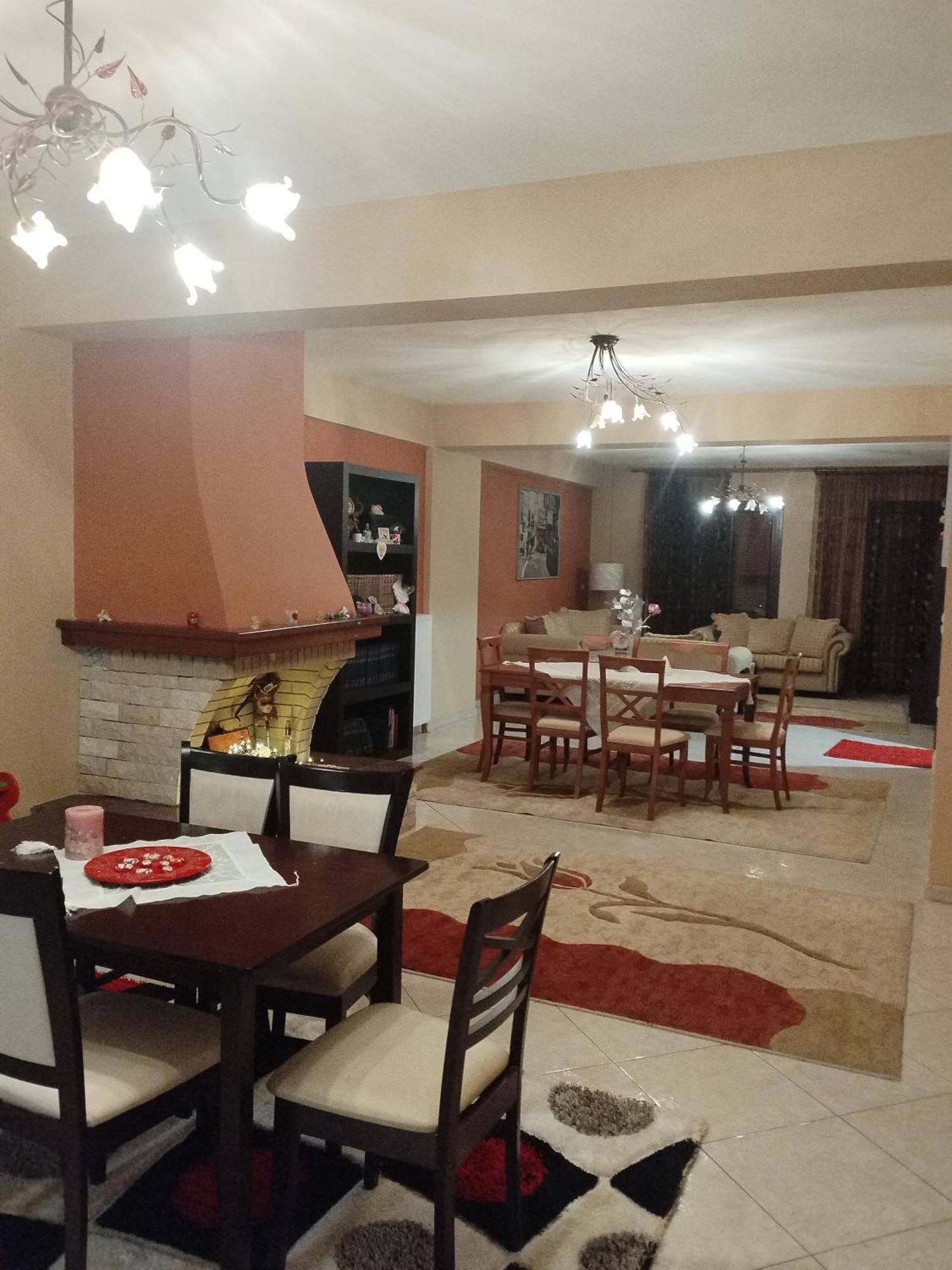 Όμορφο Διαμερισμα Με Δυο Κρεβατοκάμαρες Apartamento Delphi Exterior foto